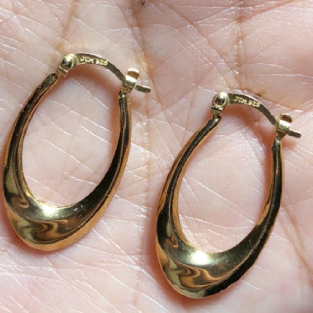⭐️JCM 925 GOLD TONE EARRINGS⭐️